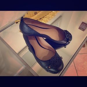 Black Tory Burch flats